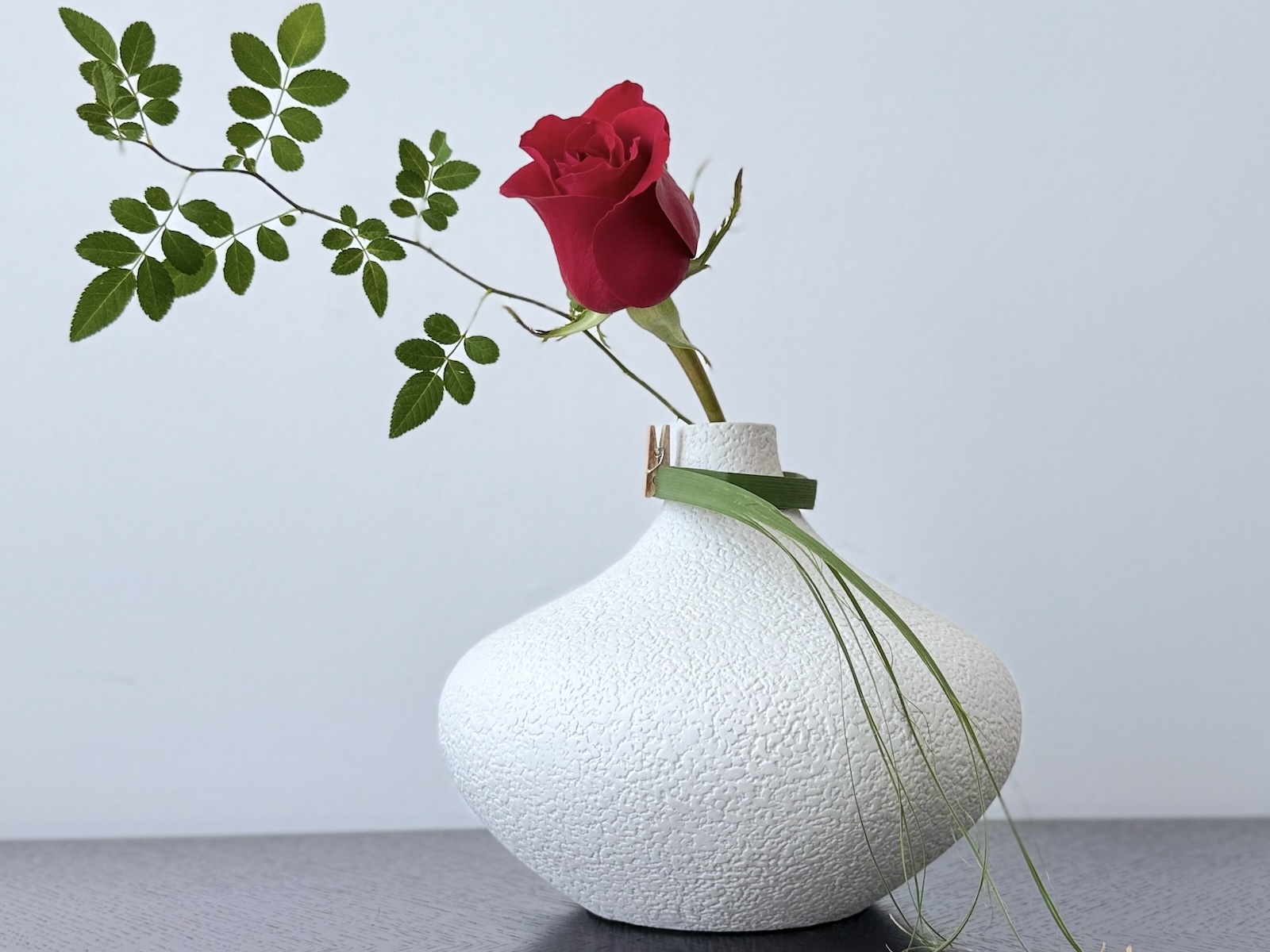Beautiful Ikebana flower arrangements showcasing the Japanese art of floral design, created during workshops, private events, or in studio.