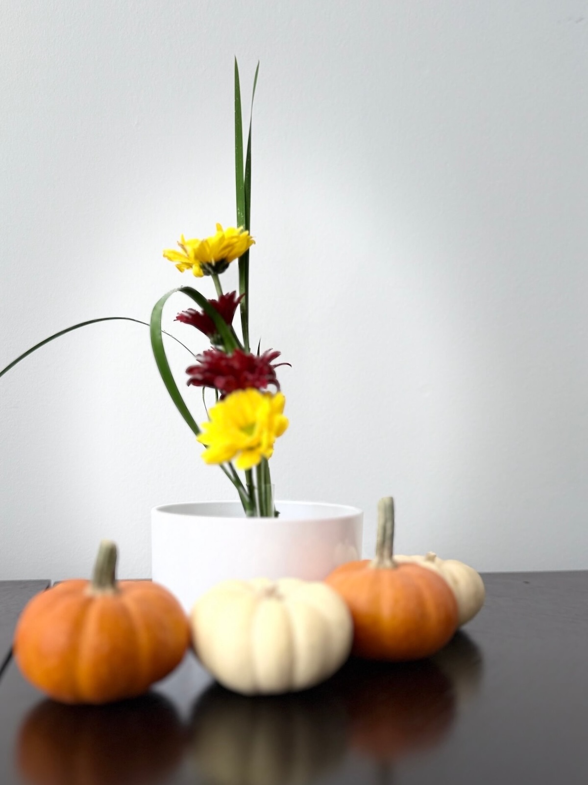Beautiful Ikebana flower arrangements showcasing the Japanese art of floral design, created during workshops, private events, or in studio.